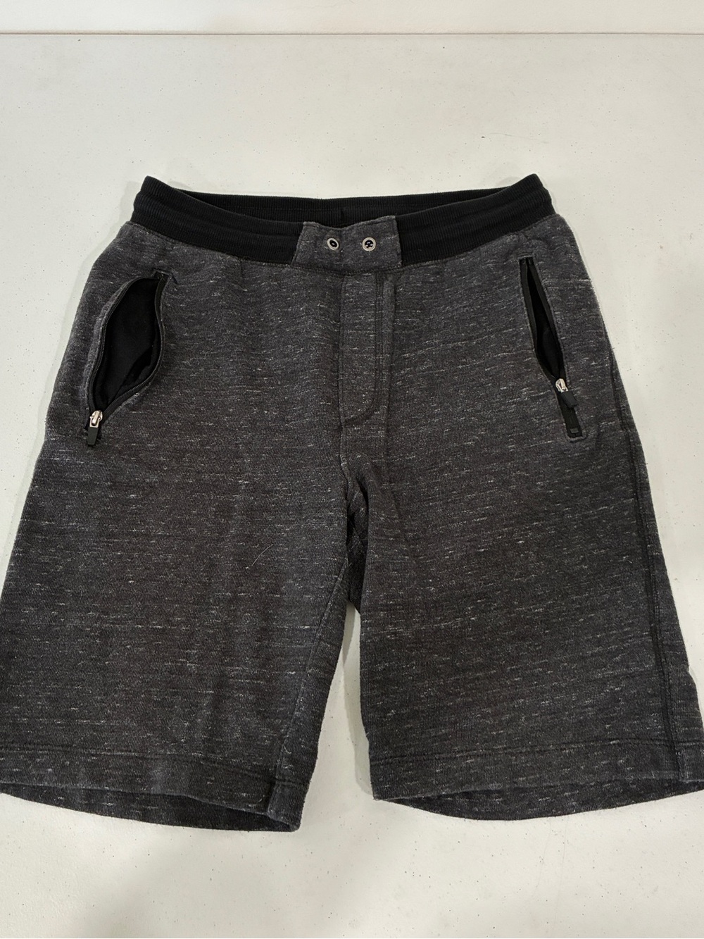 Old Navy Boys XL 14/16 Black Heather Elevated Fleece Zipper Pocket Shorts